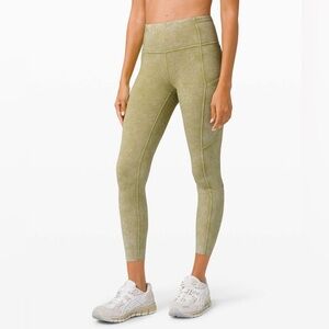 Lululemon Fast and Free High Rise Tight 25" *Ice Dye
Size 6